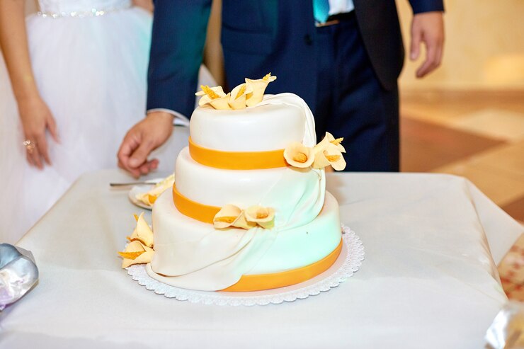 bolo-de-casamento-branco-decorado